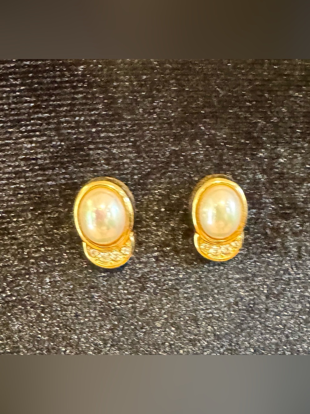 Vintage Gold Pearl Oval with Crystal Accents Earrings - Classic Women's Jewelry